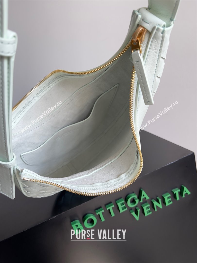 Bottega Veneta Small Drop Intrecciato leather shoulder bag with adjustable strap GLACIER 2023 (misu-23110220)