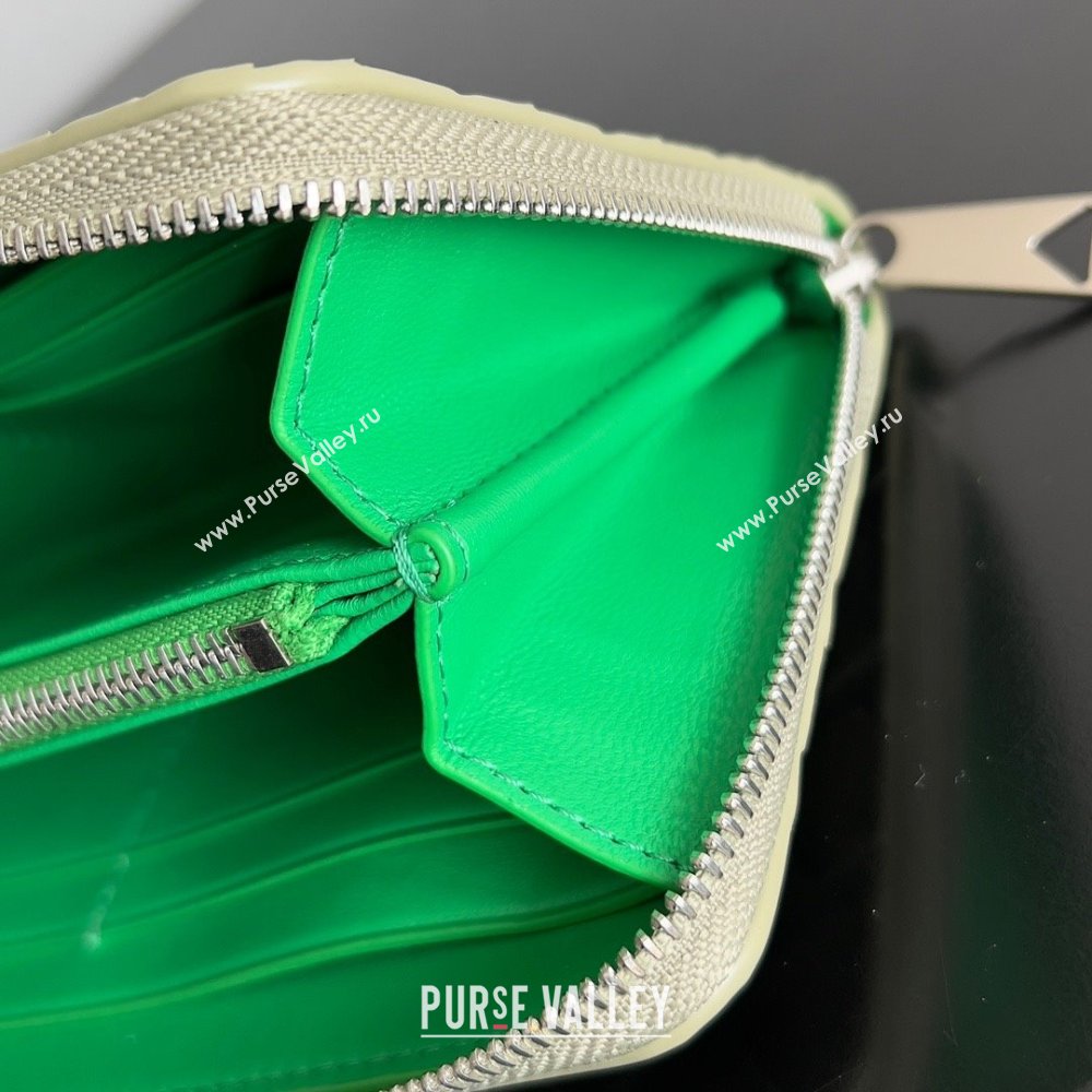 Bottega Veneta Intrecciato Zip Around Wallet Taupe/Green 2023 (misu-23110159)