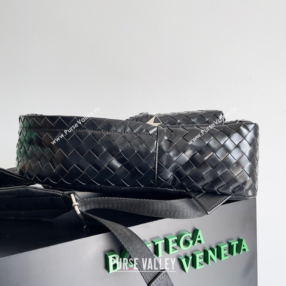 Bottega Veneta Small Intrecciato leather Backpack Bag Black 2023 (misu-23110154)