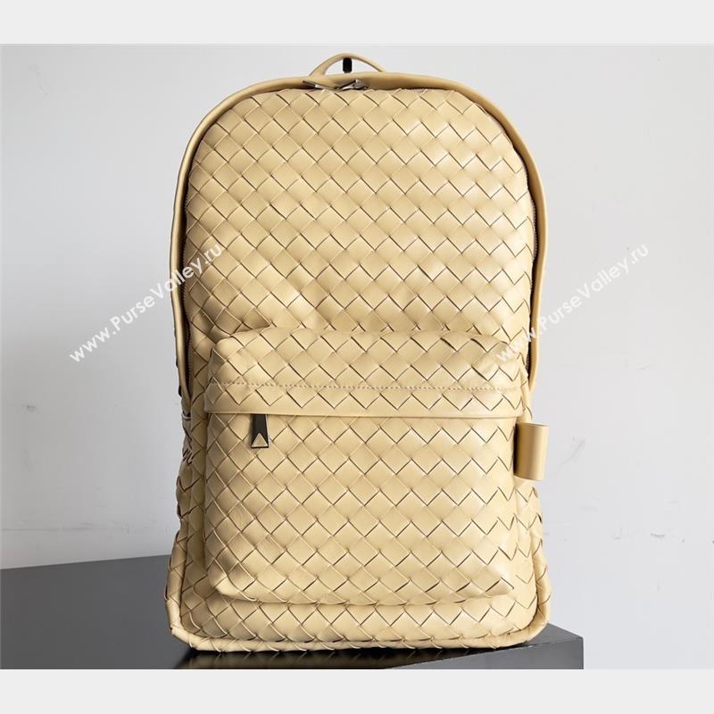 Bottega Veneta Medium Intrecciato leather Backpack Bag Beige 2023 (misu-23110148)