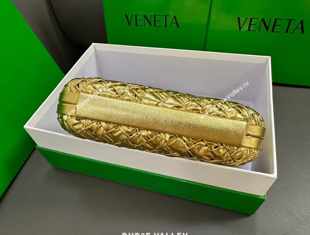 Bottega Veneta Pressed intreccio laminated leather Knot Minaudiere clutch Bag Gold 2023 (misu-23110120)