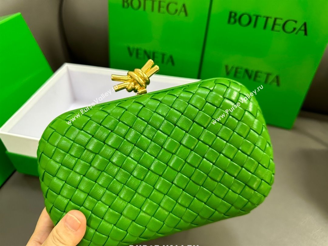 Bottega Veneta Padded Intreccio leather Knot Minaudiere clutch Bag Green 02 2023 (misu-23110133)