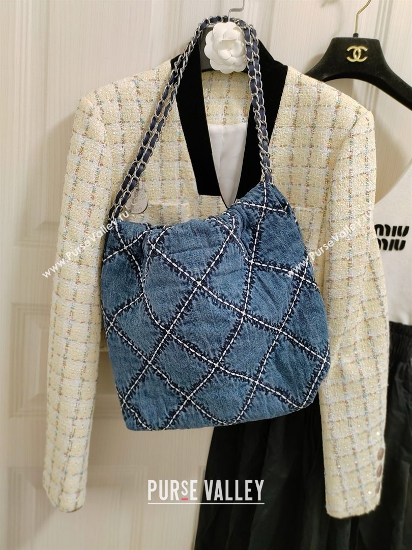 Chanel Stitched Denim & Silver-Tone Metal Blue 22 Small Handbag AS3260 2024 (jiyuan-240312-04)