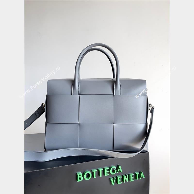 Bottega Veneta large Arco Briefcase in calfskin thunder 2023 (misu-230927-48)
