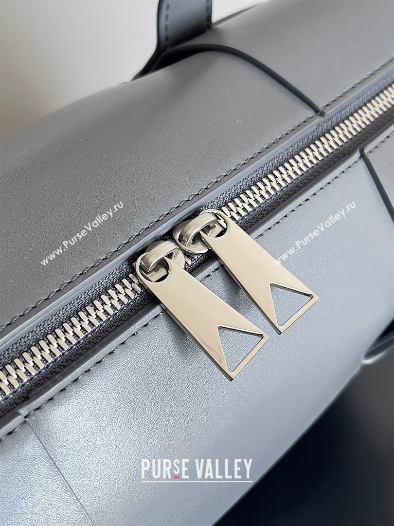 Bottega Veneta large Arco Briefcase in calfskin thunder 2023 (misu-230927-48)