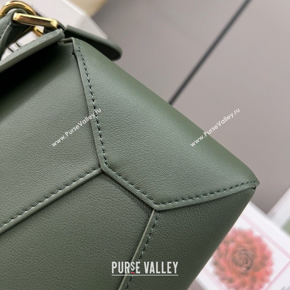 LOEWE Small Puzzle bag in classic calfskin bottle green 2024 (yongsheng-240412-09)