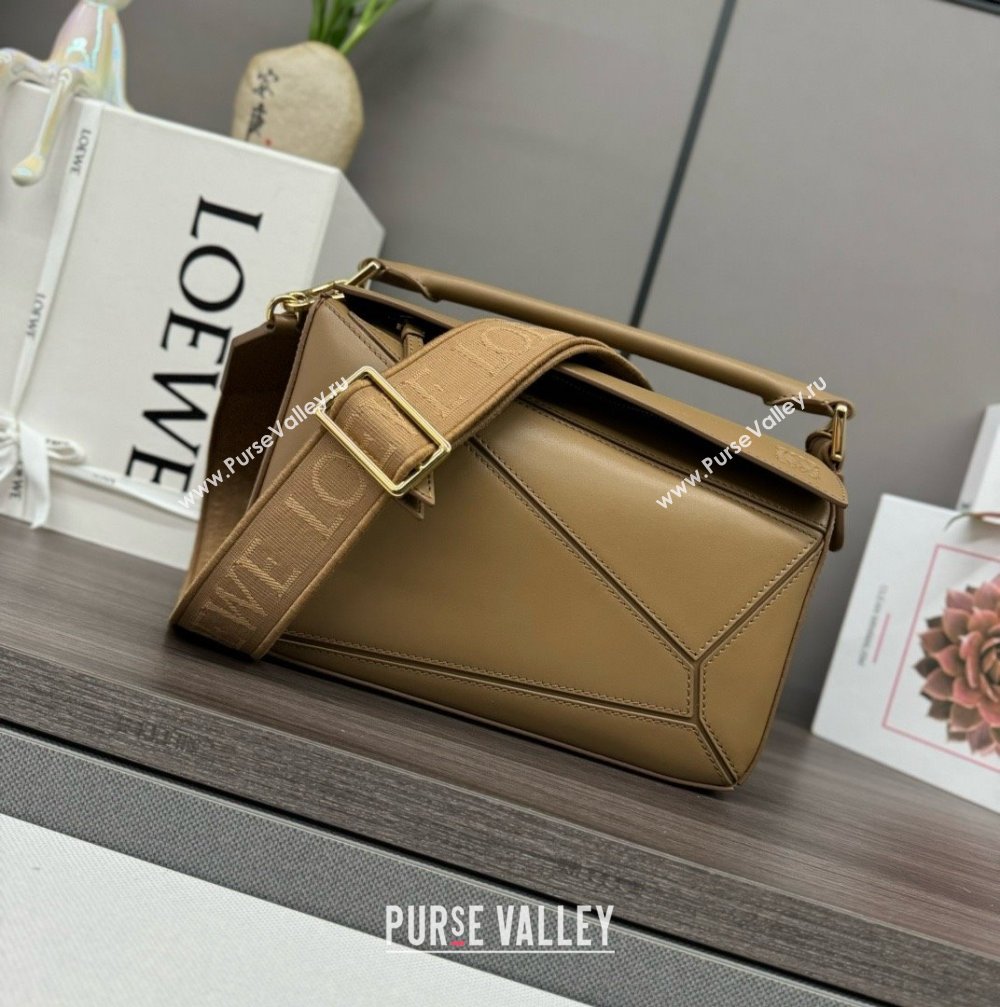 LOEWE Small Puzzle bag insatin calfskin clay green 2024 (yongsheng-240412-08)