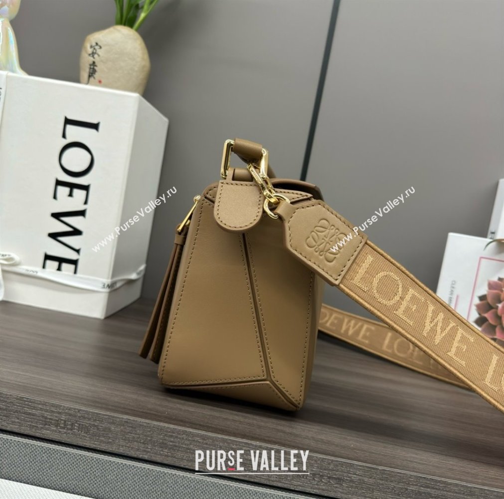 LOEWE Small Puzzle bag insatin calfskin clay green 2024 (yongsheng-240412-08)