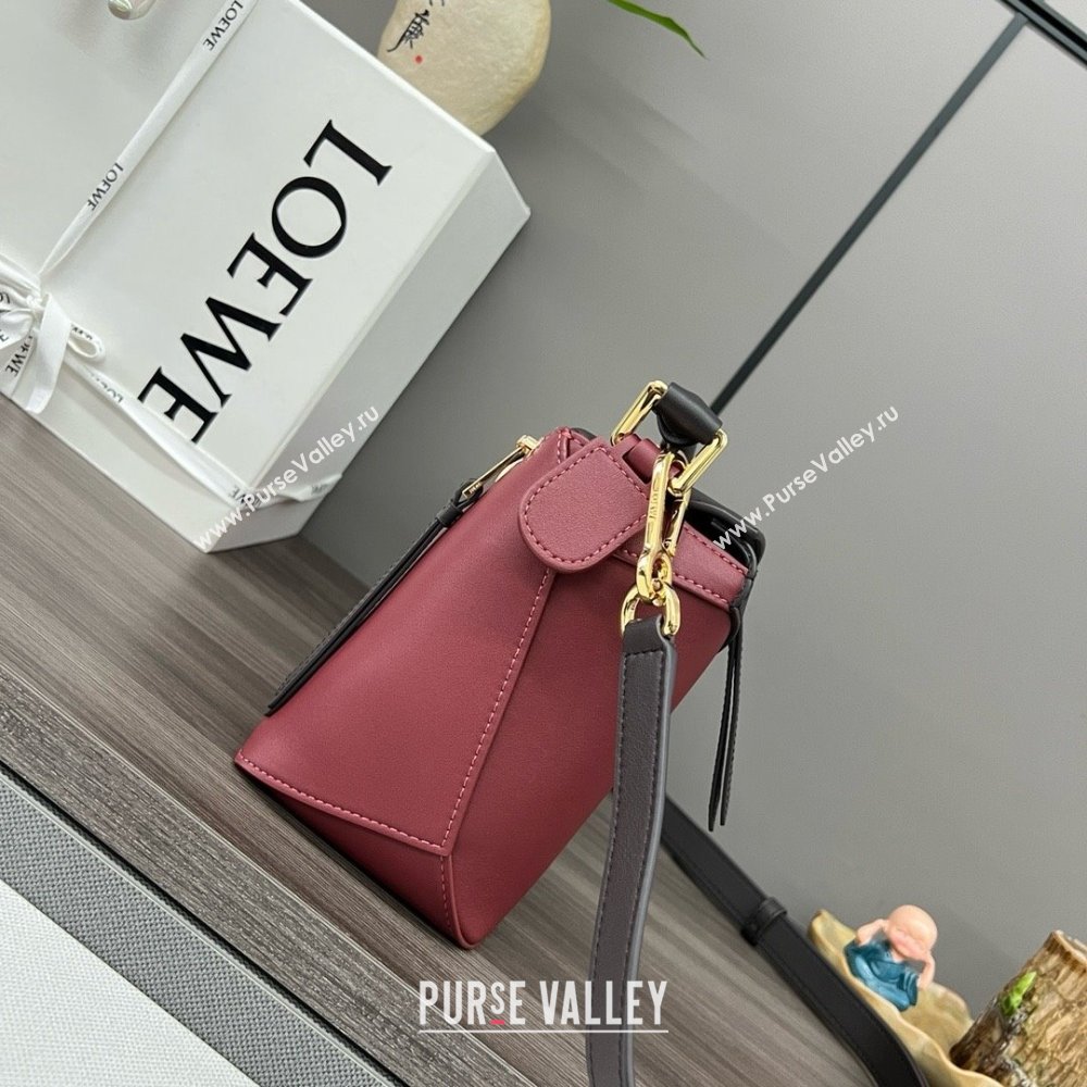 LOEWE Small Puzzle bag in classic calfskin Chocolate/Burgundy 2024 (yongsheng-240412-07)