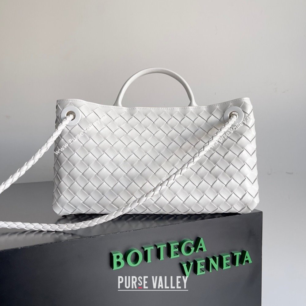 Bottega Veneta Intrecciato leather Small East/West Andiamo top handle Bag white 2023 (misu-230928-23)