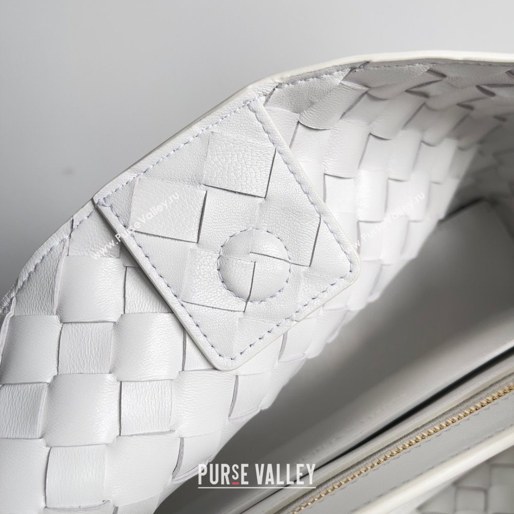 Bottega Veneta Intrecciato leather Small East/West Andiamo top handle Bag white 2023 (misu-230928-23)