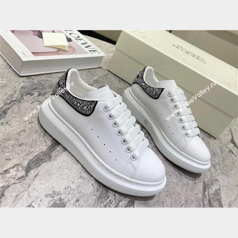 Alexander McQueen Womens Oversized Sneaker with crystal-embellishment in White/silver 2023 (danni-231019-05)