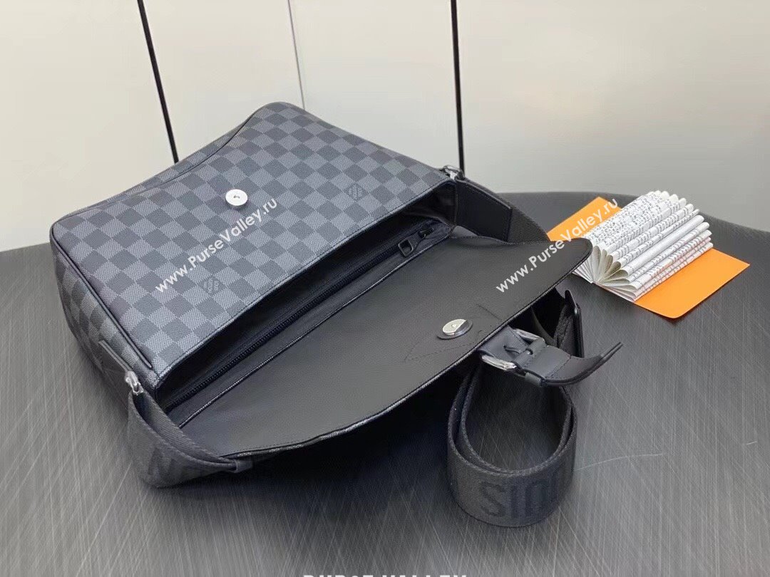 Louis Vuitton Damier Graphite Montsouris Messenger Bag M46685 2023 (kiki-230928-13)