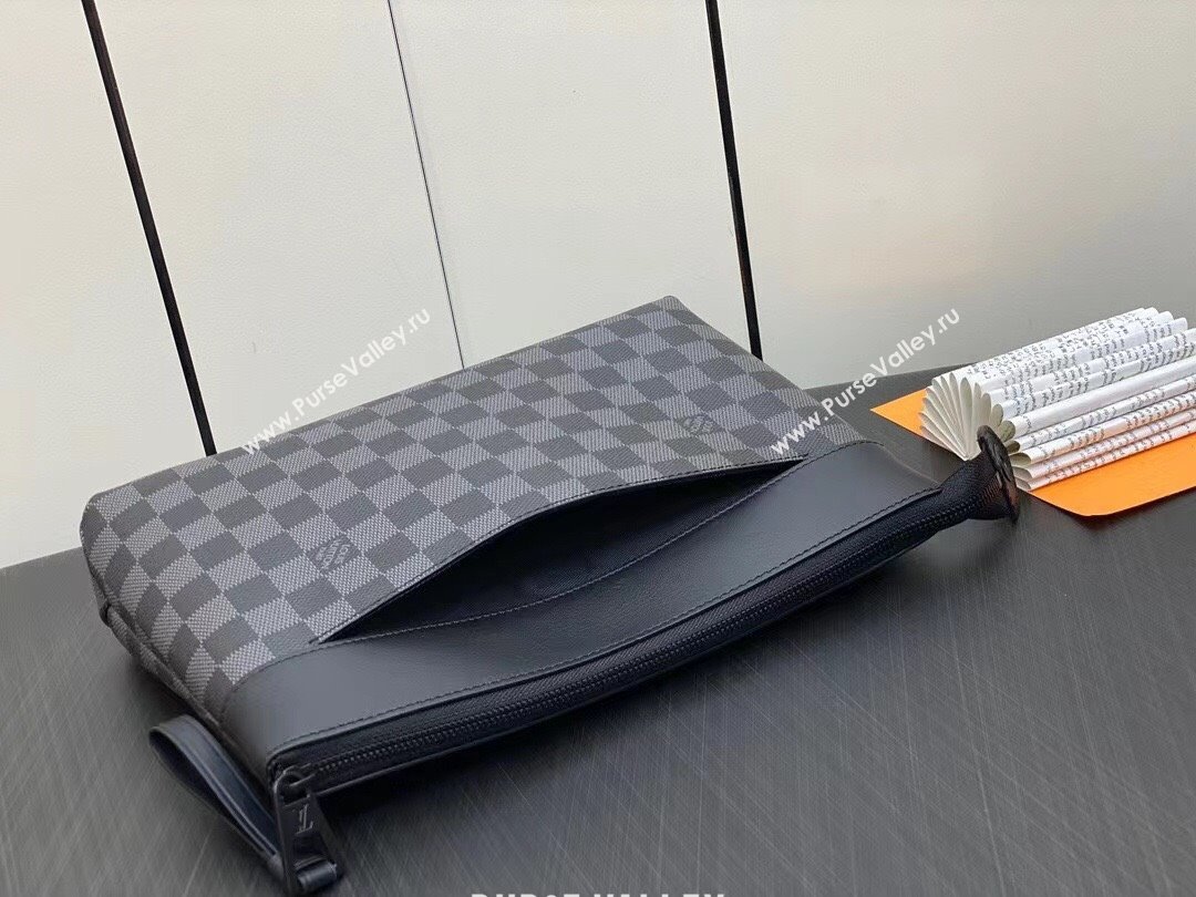 LOUIS VUITTON Damier Graphite Canvas POCHETTE VOYAGE SOUPLE M82543 2023 (kiki-230928-17)