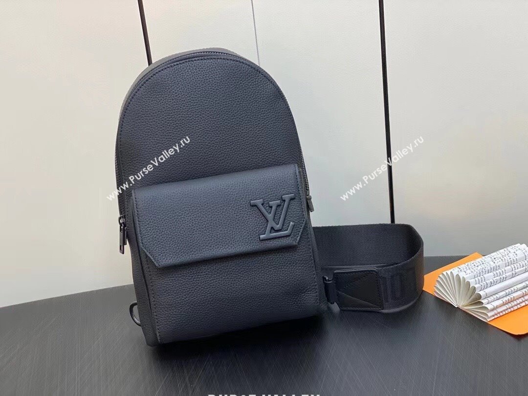 louis vuitton Pilot Slingbag M23736 BLACK 2023 (kiki-230928-20)