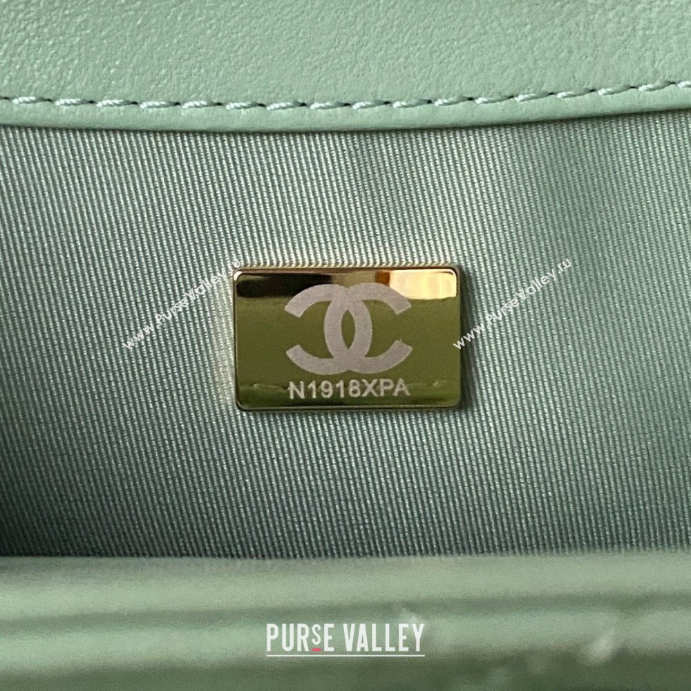 Chanel Lambskin & Gold-Tone Metal Small Messenger Bag AS4609 mint green 2024 (jiyuan-231128-04)