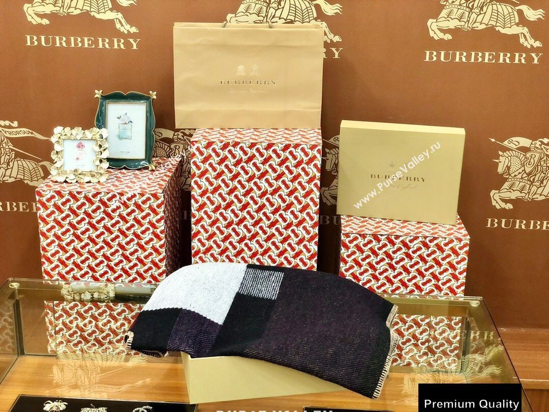 Burberry Cape BUR10 (wtz-20081910)