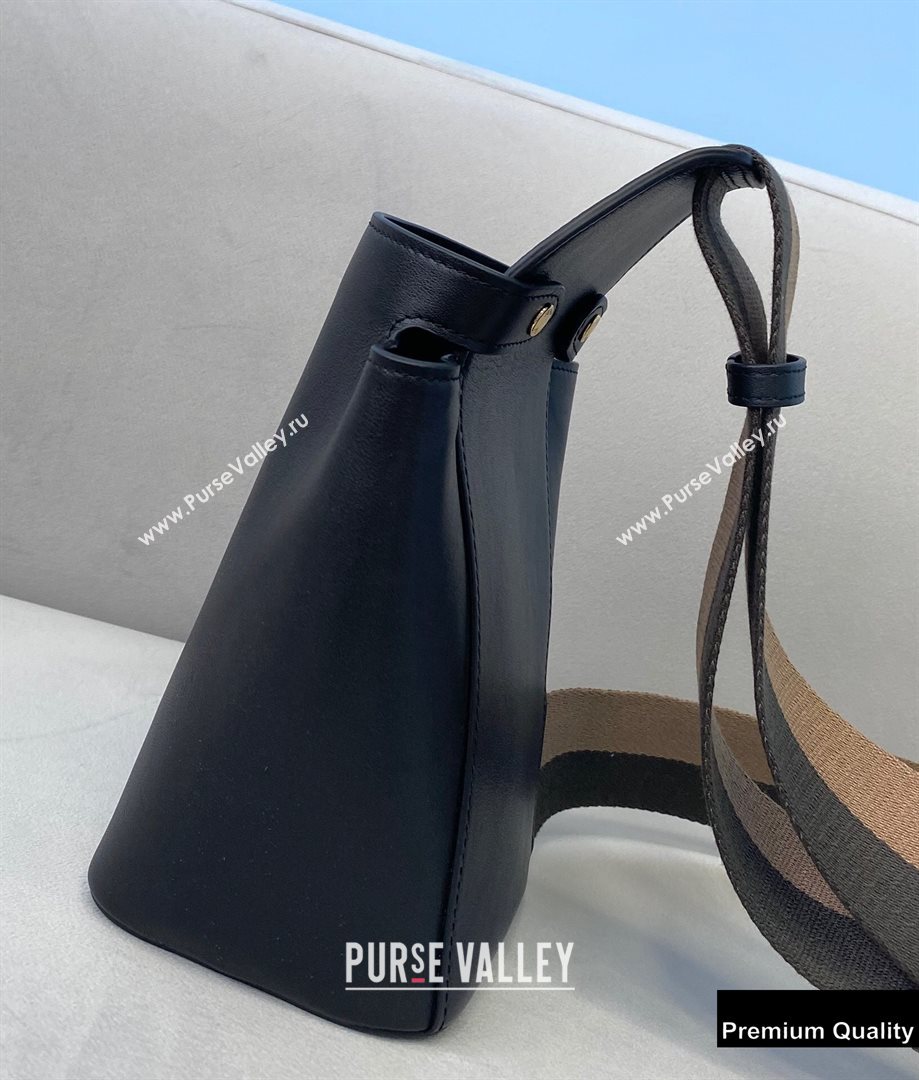 Fendi Leather Guitar One-shoulder Mini Bag Black 2020 (chaoliu-20090142)