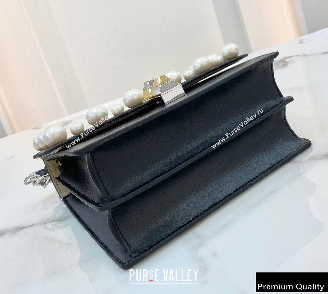 Fendi Leather Kan I Mini Bag Pearls Black (chaoliu-20090112)