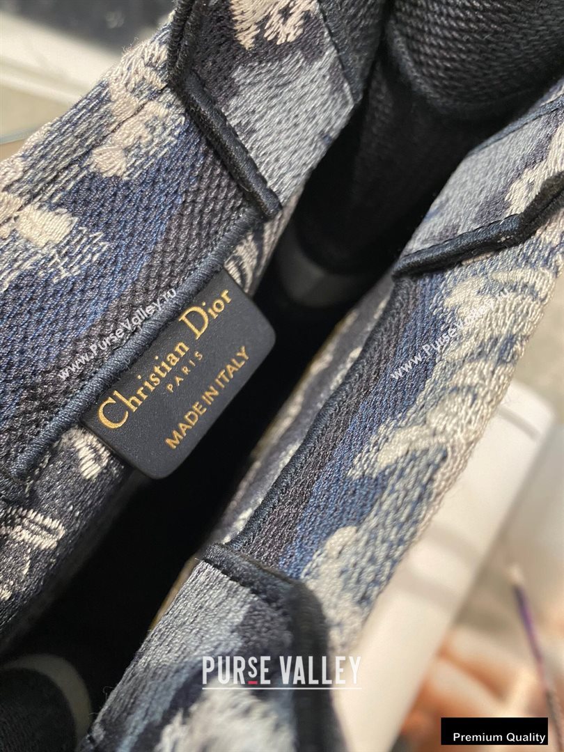 Dior Vertical Book Tote Bag in Blue Multicolor Tie Embroidery 2020 (vivi-20090909)