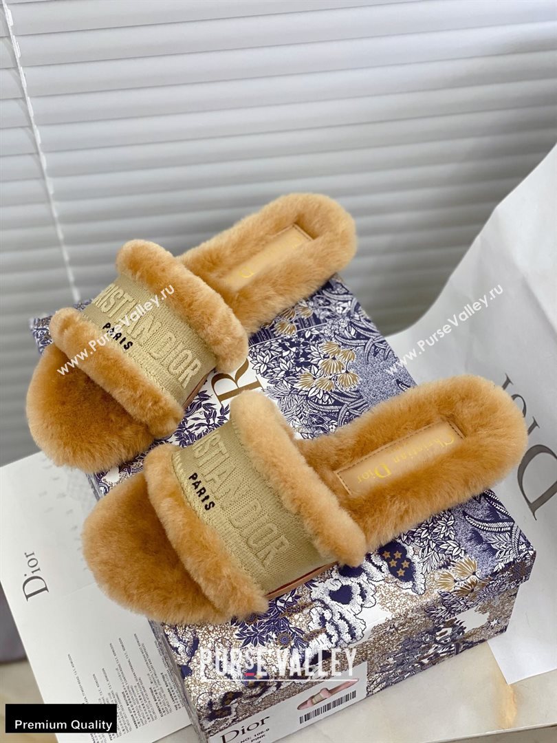 Christian Dior Shearling Fur Slides Mules Beige 2020 (modeng-20091914)