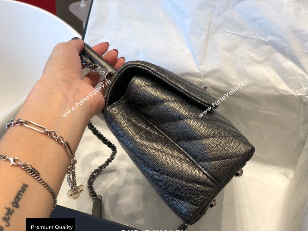 Chanel Caviar Calfskin Coco Handle Chevron Small Flap Bag Pearl Gun Color with Top Handle A92990 7147 (smjd-20092551)