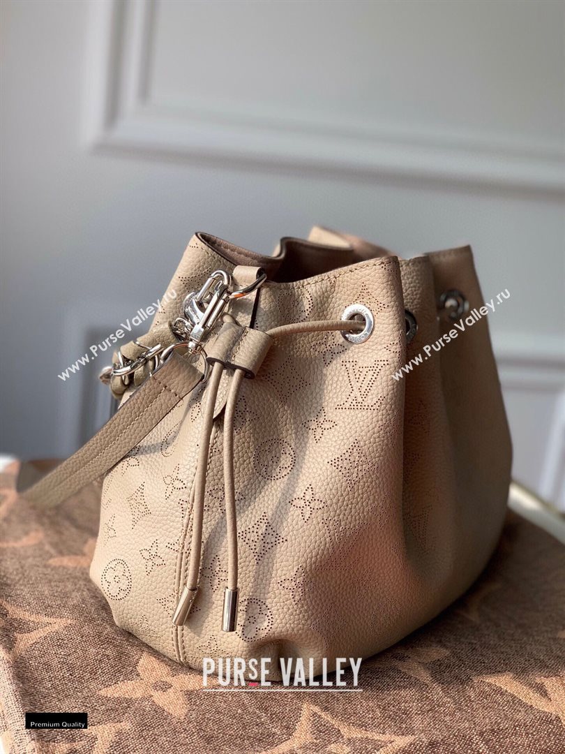 Louis Vuitton Bella Bucket Bag M57201 Galet Gray 2020 (kiki-20120110)