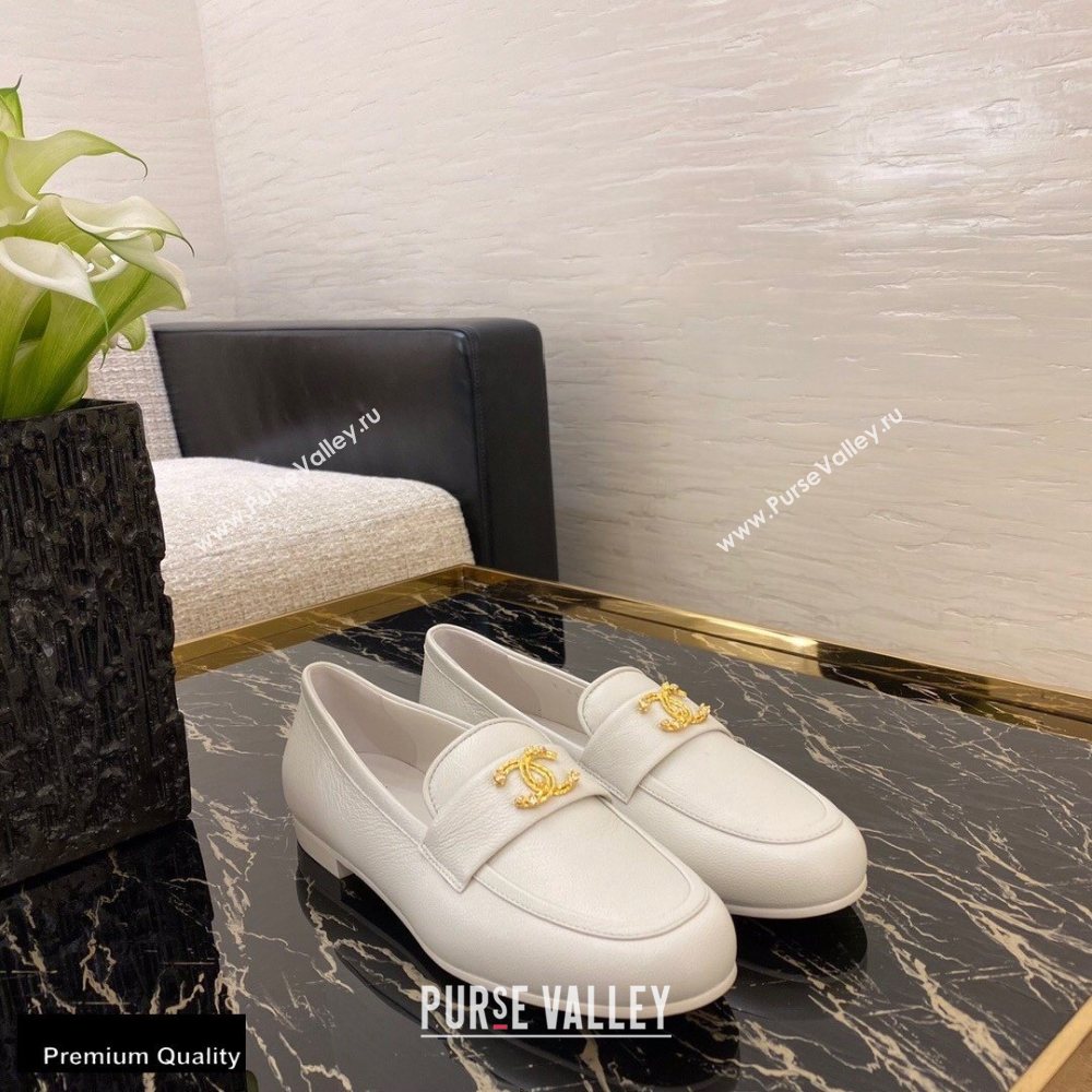 Chanel Top Quality Calfskin Gold CC Logo Loafers White 2020 (xo-20100907)
