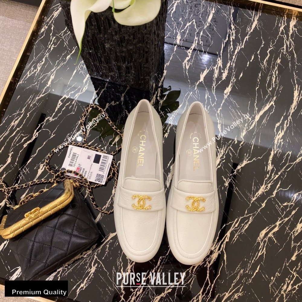 Chanel Top Quality Calfskin Gold CC Logo Loafers White 2020 (xo-20100907)