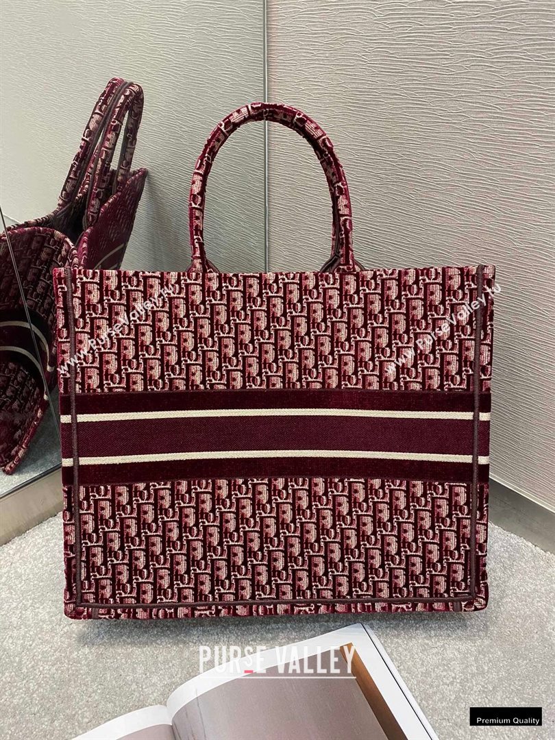 Dior Book Tote Bag in Oblique Embroidered Velvet Burgundy 2020 (vivi-20102302)