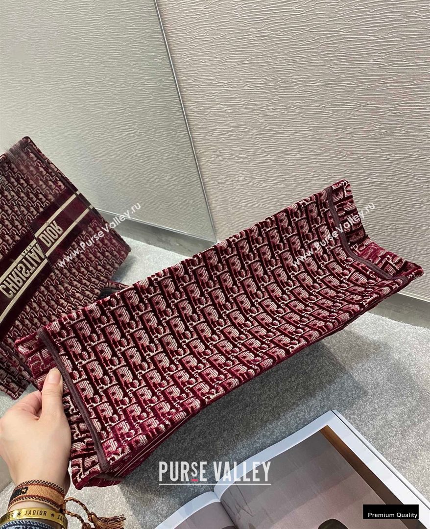 Dior Book Tote Bag in Oblique Embroidered Velvet Burgundy 2020 (vivi-20102302)