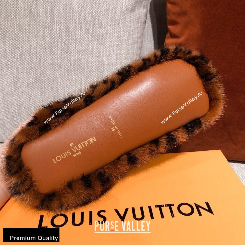 Louis Vuitton Monogram Mink Fur Dreamy Flat Loafers Brown 2020 (kaola-20102812)