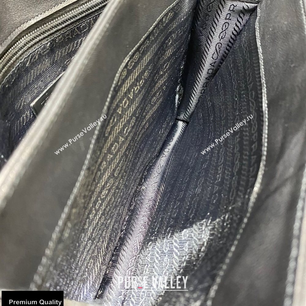 Prada Vintage Chain Shoulder Bag 6671 Leather Black 2020 (weipin-20110601)