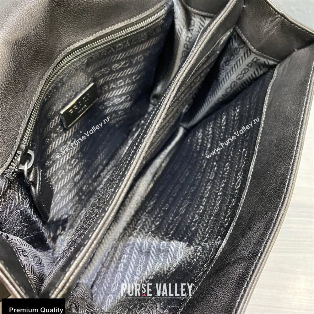 Prada Vintage Chain Shoulder Bag 6671 Leather Black 2020 (weipin-20110601)