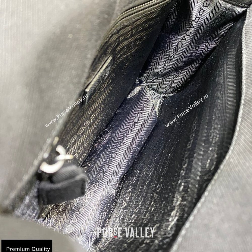 Prada Vintage Chain Shoulder Bag 6671 Fabric Black 2020 (weipin-20110602)