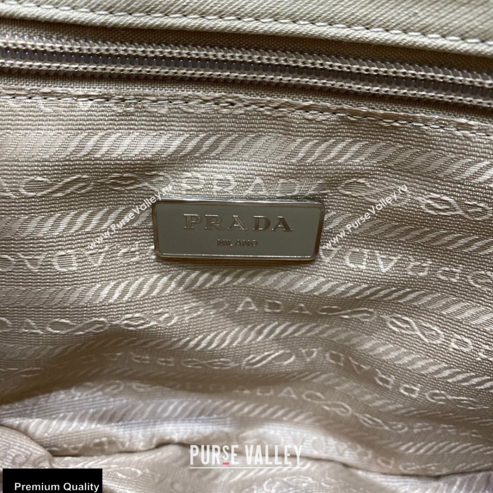 Prada Vintage Chain Shoulder Bag 6671 Fabric Beige 2020 (weipin-20110603)