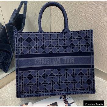 Dior Book Tote Bag in Cannage Embroidered Velvet Blue 2020 (vivi-20111107 )