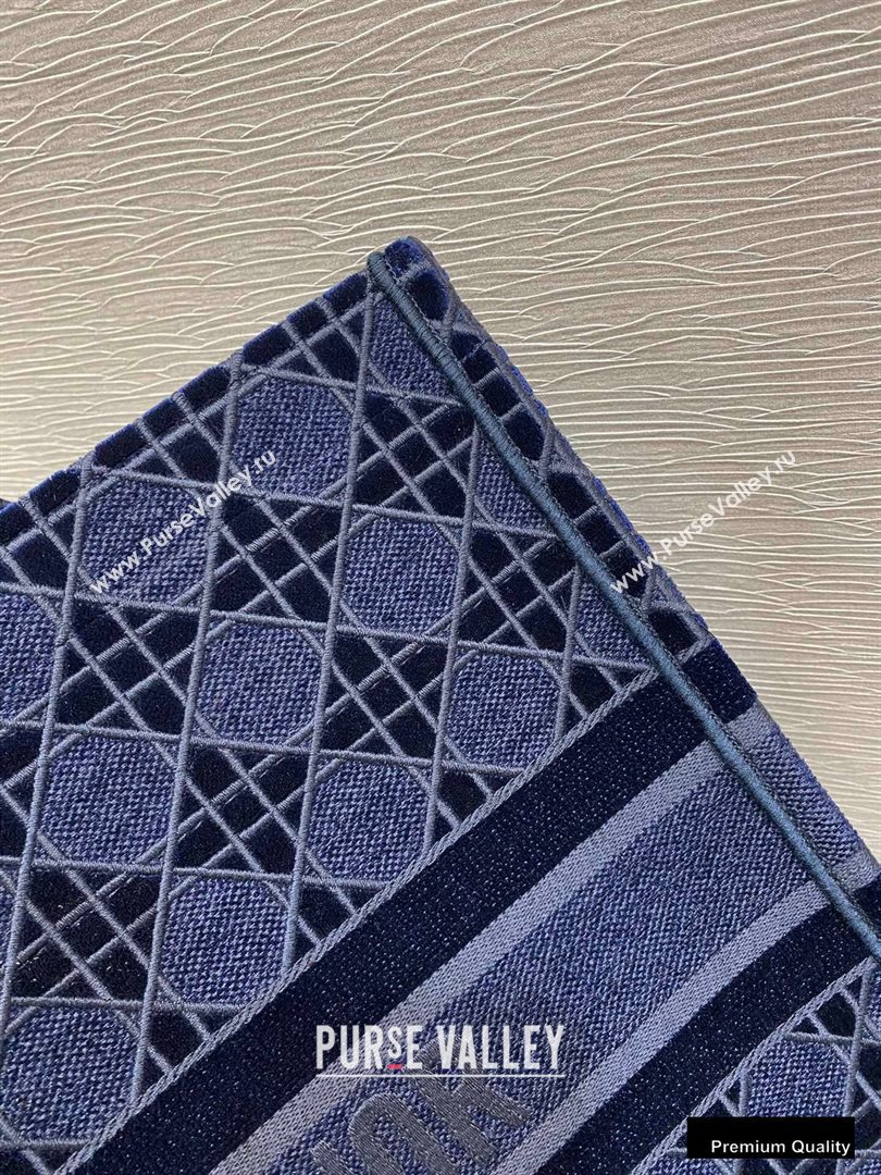 Dior Book Tote Bag in Cannage Embroidered Velvet Blue 2020 (vivi-20111107 )