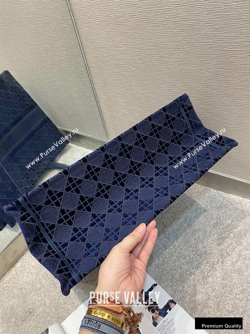 Dior Book Tote Bag in Cannage Embroidered Velvet Blue 2020 (vivi-20111107 )