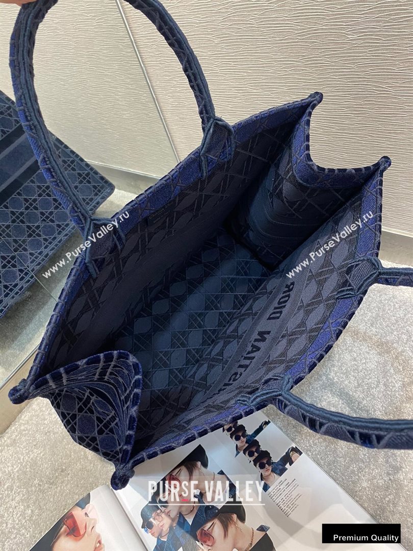 Dior Book Tote Bag in Cannage Embroidered Velvet Blue 2020 (vivi-20111107 )