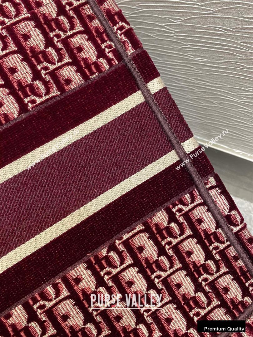 Dior Small Book Tote Bag in Oblique Embroidered Velvet Burgundy 2020 (vivi-20102303 )