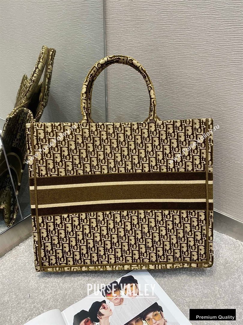 Dior Book Tote Bag in Oblique Embroidered Velvet Brown 2020 (vivi-20111101 )