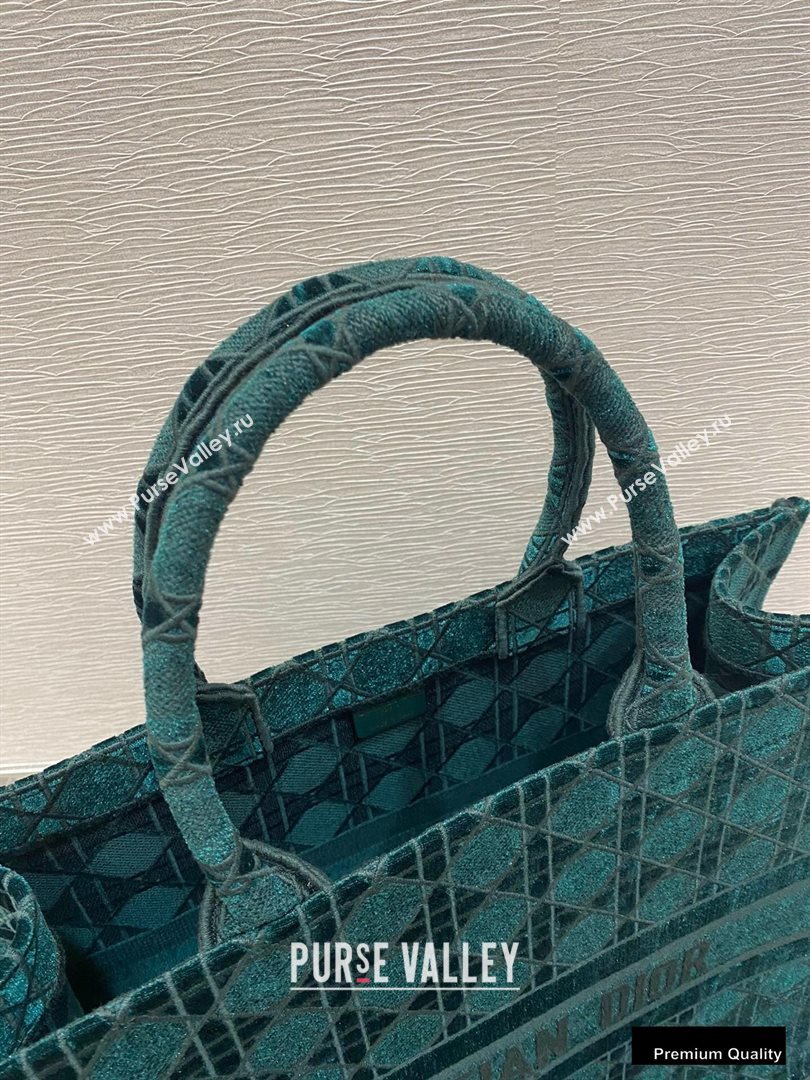 Dior Book Tote Bag in Cannage Embroidered Velvet Green 2020 (vivi-20111110 )
