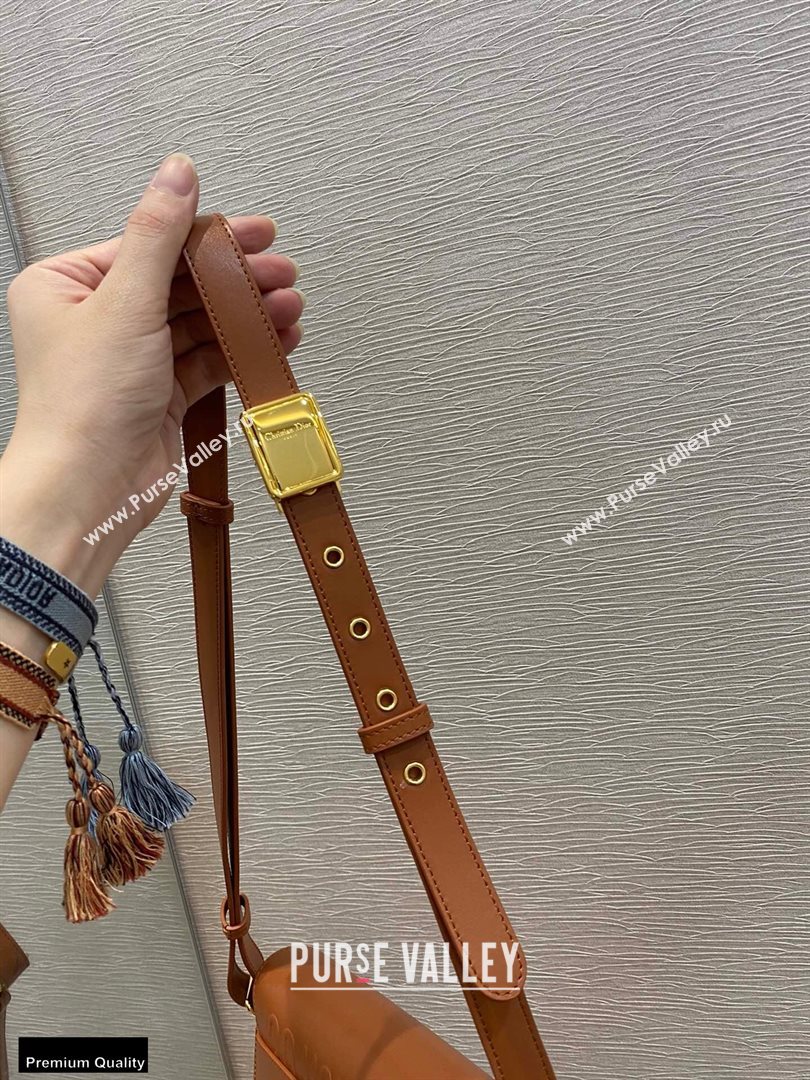 Dior Medium Bobby Bag Bag in Box Calfskin Dark Tan 2020 (vivi-20112502)