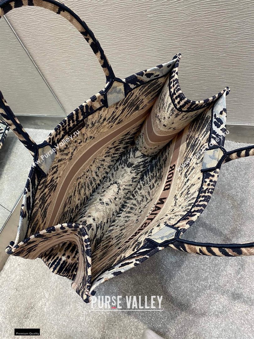 Dior Book Tote Bag in Multicolor Tie Embroidery 2020 (vivi-20112516)