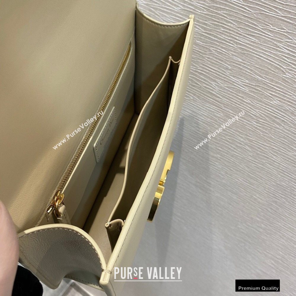 Dior 30 Montaigne Flap Bag in Box Calfskin Beige 2020 (vivi-20121510)