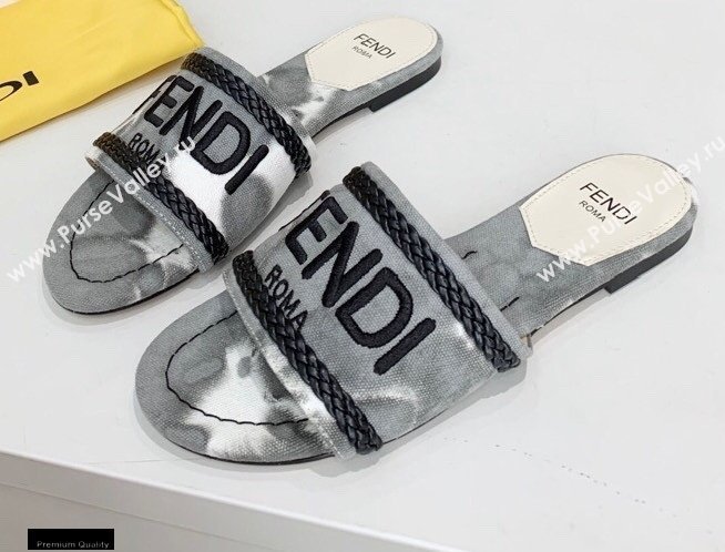 Fendi Canvas Signature Slides 05 2021 (modeng-21030441)