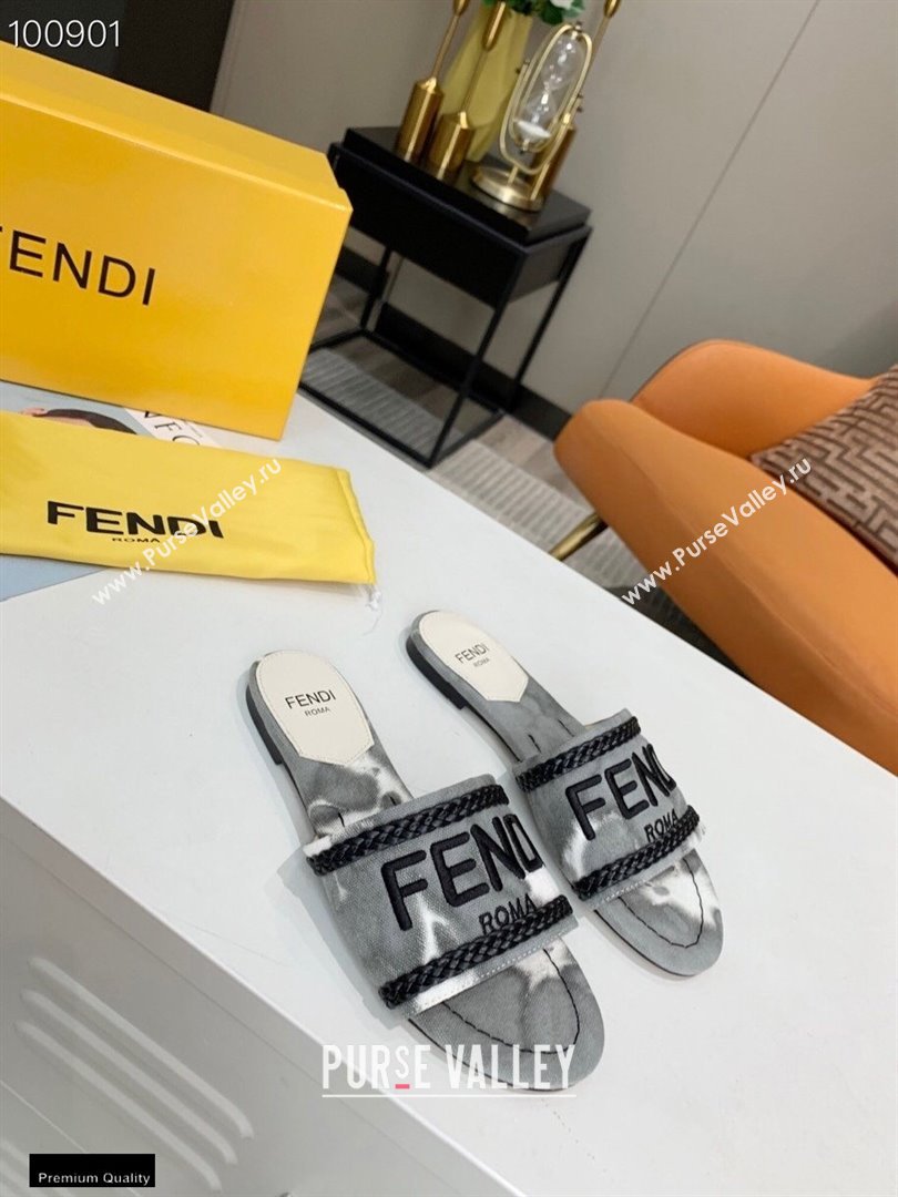 Fendi Canvas Signature Slides 05 2021 (modeng-21030441)