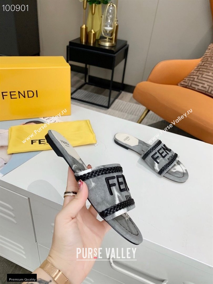 Fendi Canvas Signature Slides 05 2021 (modeng-21030441)