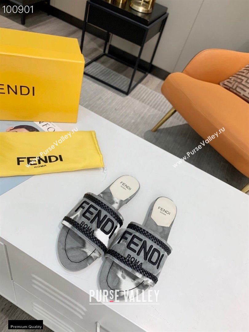 Fendi Canvas Signature Slides 05 2021 (modeng-21030441)